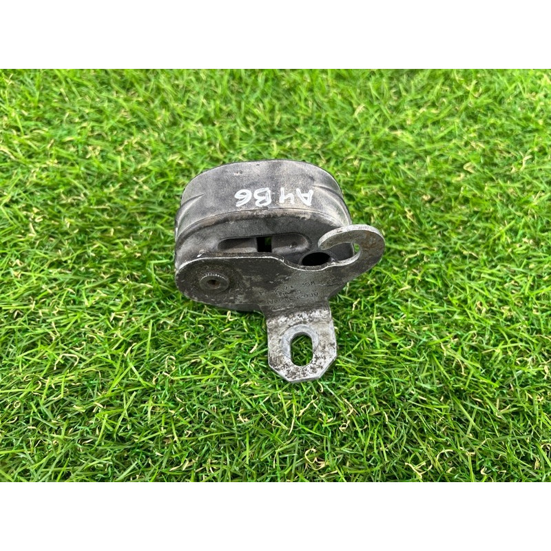 Кронштейн глушителя (выпускная система) Audi A4 B6 8E0253144AF