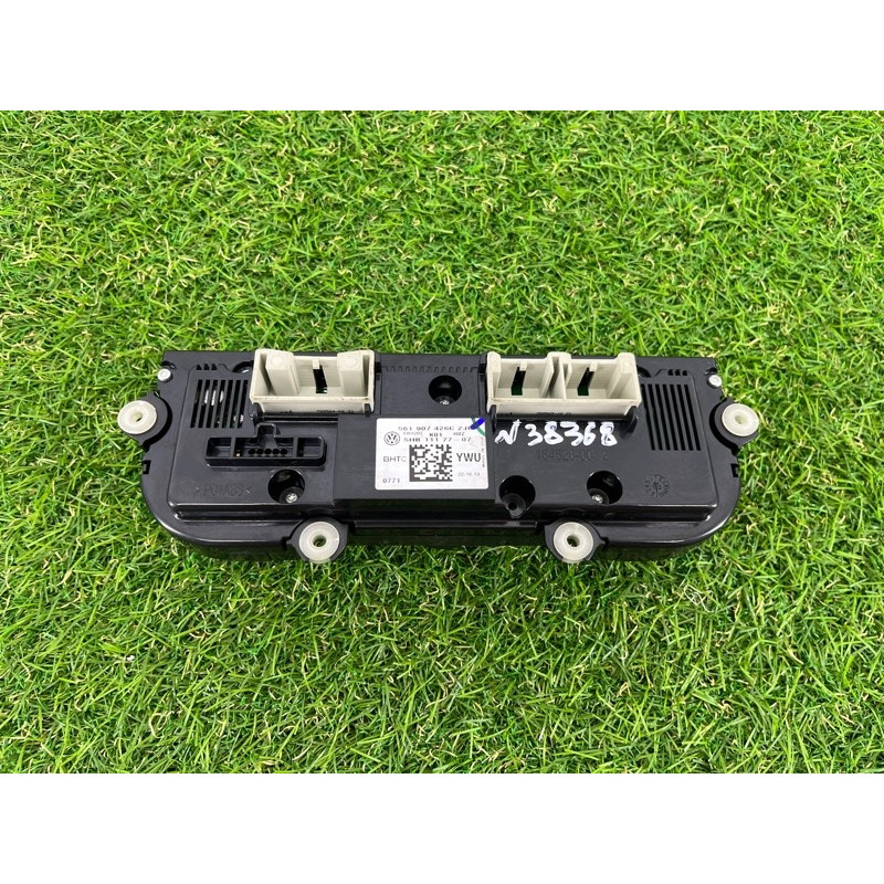 Блок управления климат-контролем (электрика / блок управления) Volkswagen Passat B7 2014 1.8 561907426CZJU