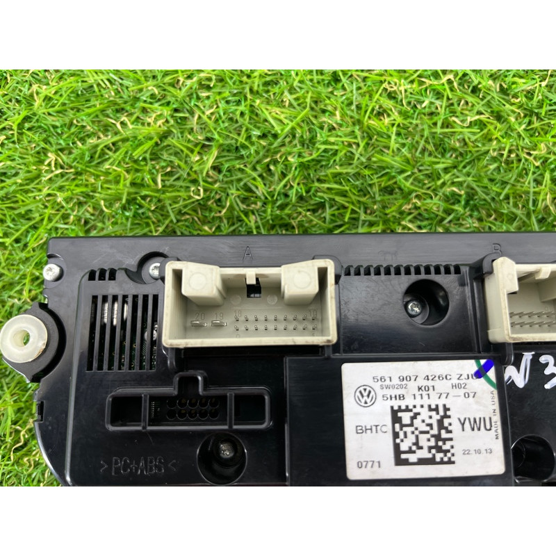 Блок управления климат-контролем (электрика / блок управления) Volkswagen Passat B7 2014 1.8 561907426CZJU
