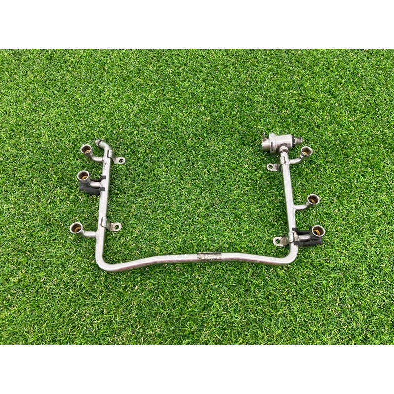 Топливная рампа (топливная система) Audi A6 C4 2.6 078133681N