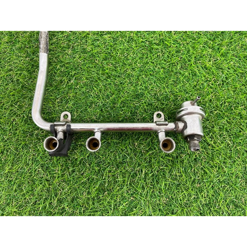 Топливная рампа (топливная система) Audi A6 C4 2.6 078133681N