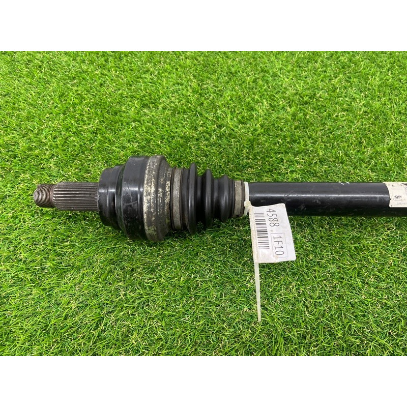 Привод (трансмиссия) BMW 5-series F10 2013 N63B44 33207647026