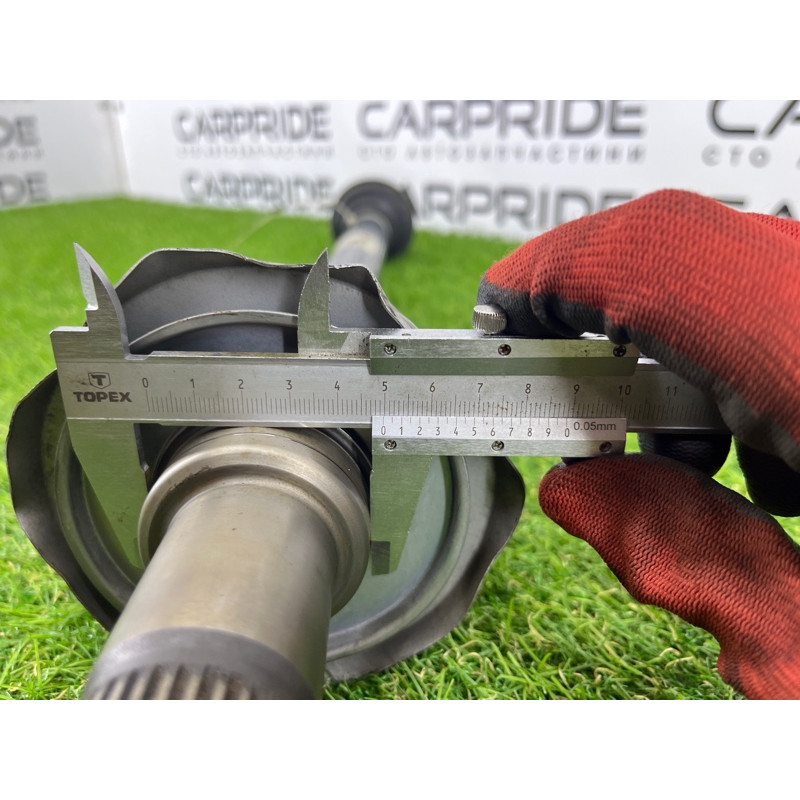 Привод (трансмиссия) BMW 5-series F10 2013 N63B44 33207647026