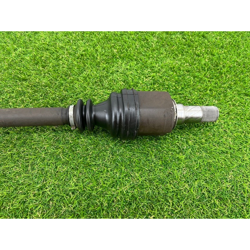 Привод (трансмиссия) Renault Megane 2 2004 1.9 DCI 8200198016