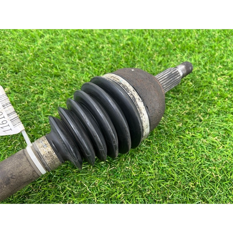 Привод (трансмиссия) Renault Megane 2 2004 1.9 DCI 8200198016