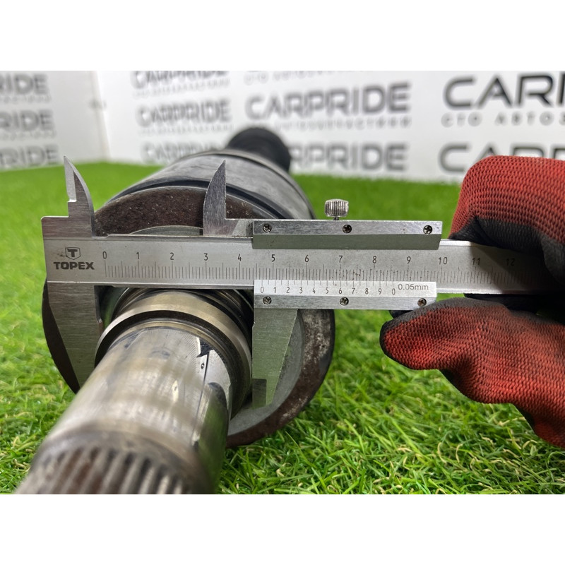 Привод (трансмиссия) Toyota Sequoia XK60 423300C010