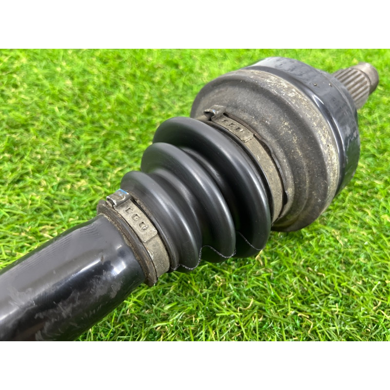 Привод (трансмиссия) BMW 5-series F10 2013 N63B44 33207581015