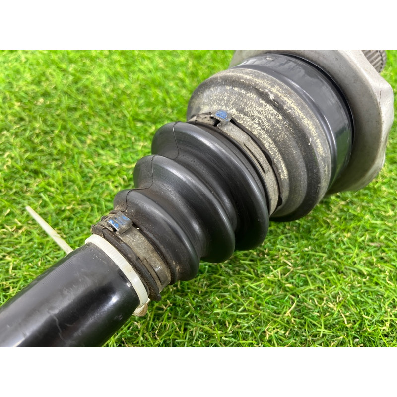 Привод (трансмиссия) BMW 5-series F10 2013 N63B44 33207581015