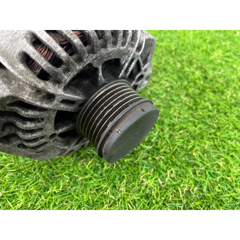 Генератор (электрика) KIA Sorento UM 2013 2.4 373002G600