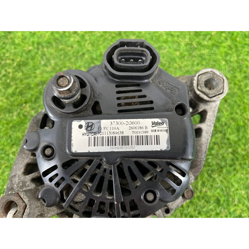 Генератор (электрика) KIA Sorento UM 2013 2.4 373002G600