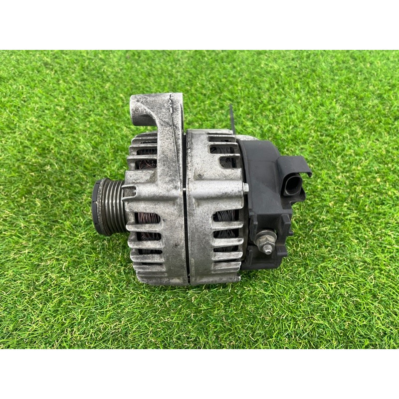 Генератор (электрика) BMW 5-series F10 2013 N47D20 12318507625