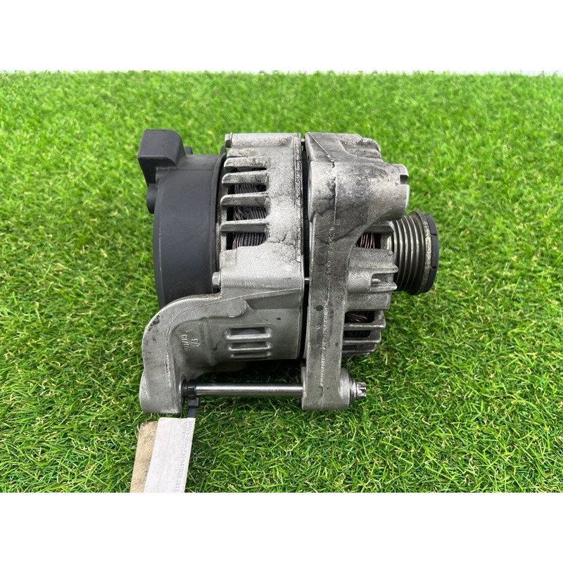 Генератор (электрика) BMW 5-series F10 2013 N47D20 12318507625