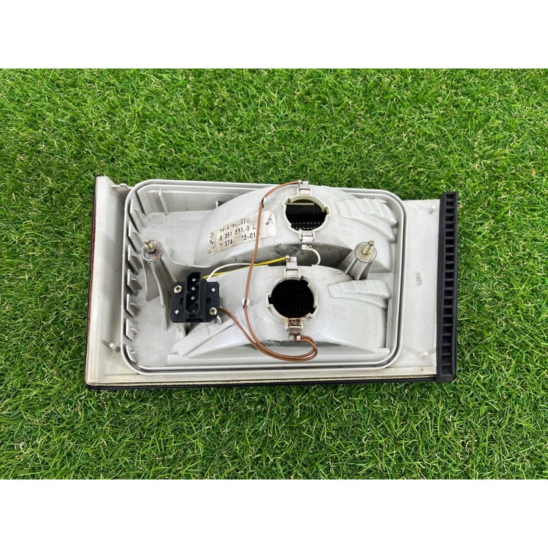 Задний фонарь (оптика) BMW 5-series E34 63218351631