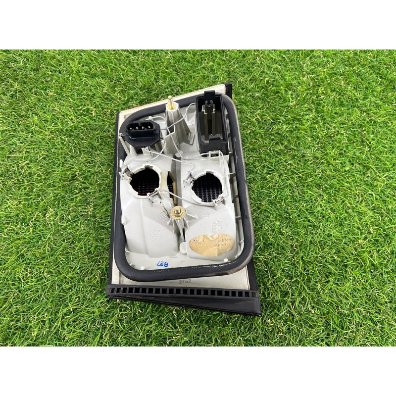 Задний фонарь (оптика) BMW 5-series E34 63211384011