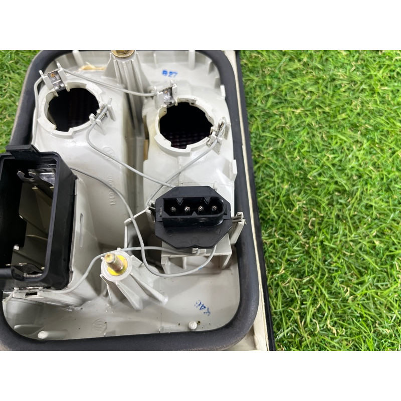 Задний фонарь (оптика) BMW 5-series E34 63211384011