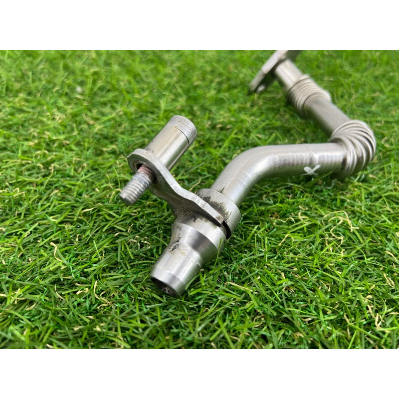 Обратный маслопровод турбины (впускная система) BMW 5-series F10 2013 N63B44 11429454094