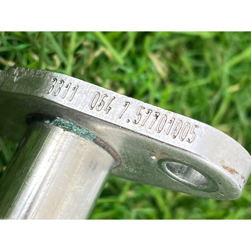 Обратный маслопровод турбины (впускная система) BMW 5-series F10 2013 N63B44 11429454094