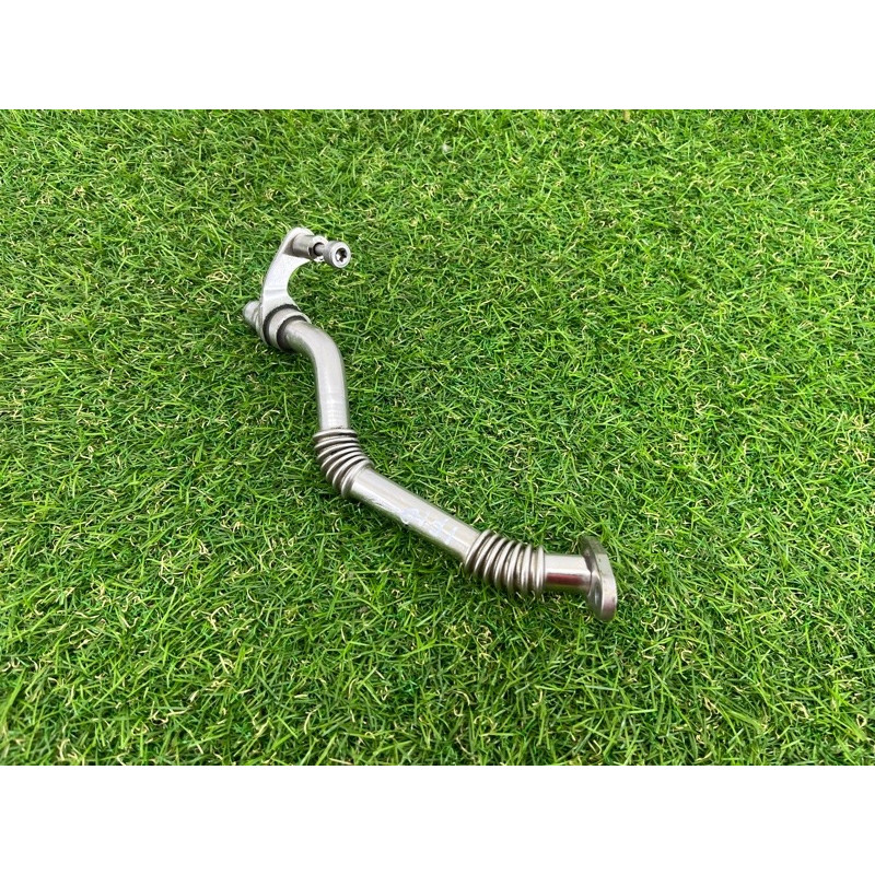 Обратный маслопровод турбины (впускная система) BMW 5-series F10 2013 N63B44 11429454095