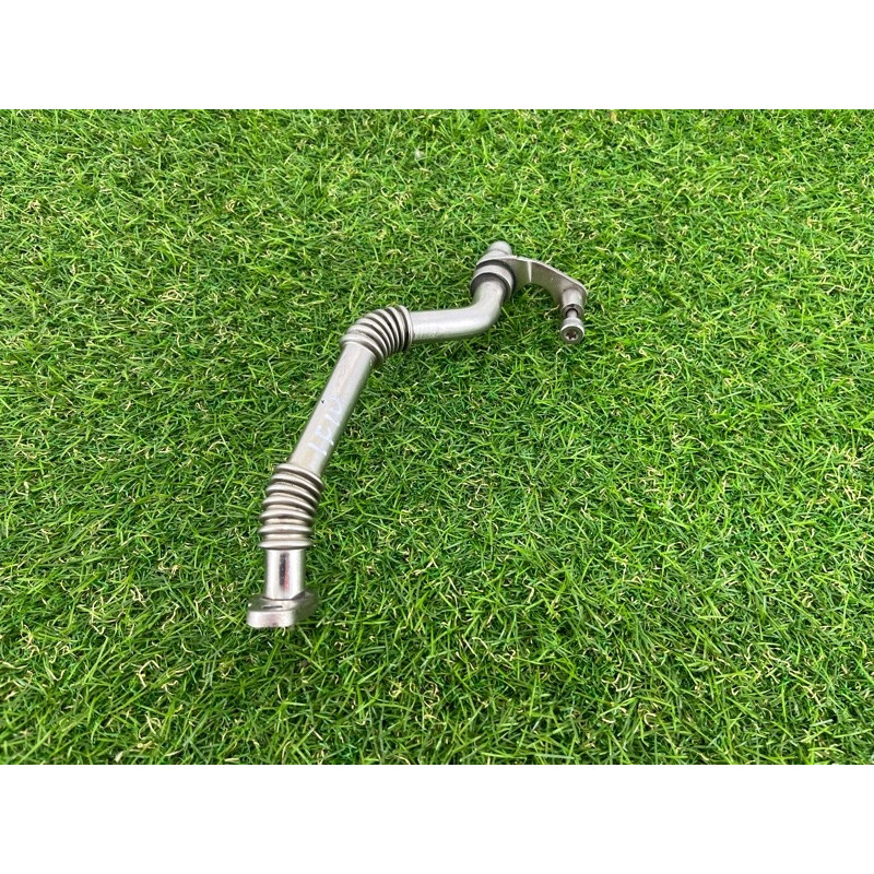 Обратный маслопровод турбины (впускная система) BMW 5-series F10 2013 N63B44 11429454095