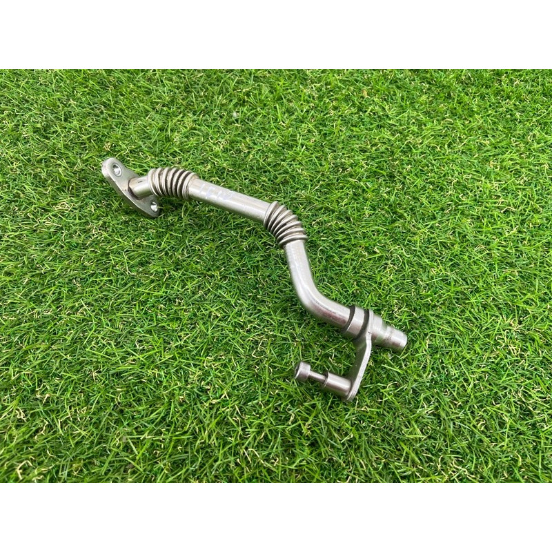 Обратный маслопровод турбины (впускная система) BMW 5-series F10 2013 N63B44 11429454095