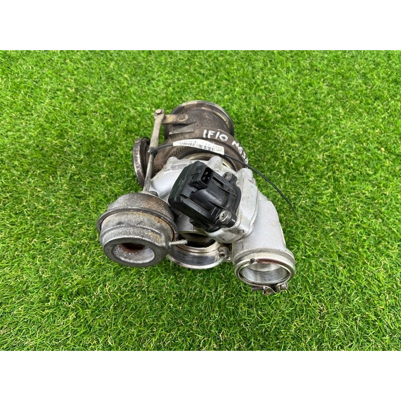 Турбина (выпускная система) BMW 5-series F10 2013 N63B44 11657576985