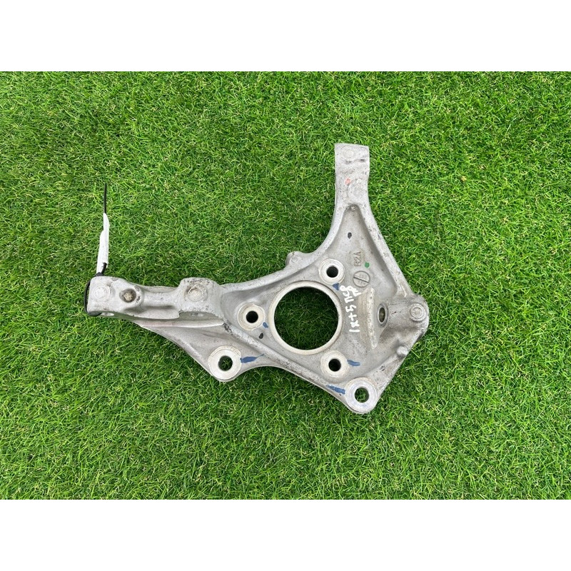 Цапфа подвески (подвеска) Cadillac Xt5 1 2016 3.6 22985325