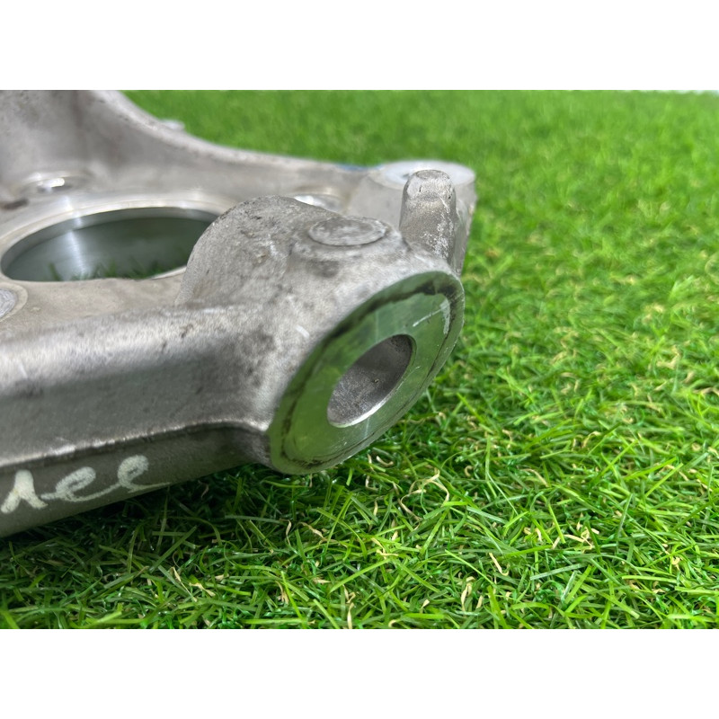 Цапфа подвески (подвеска) Cadillac Xt5 1 2016 3.6 22985326