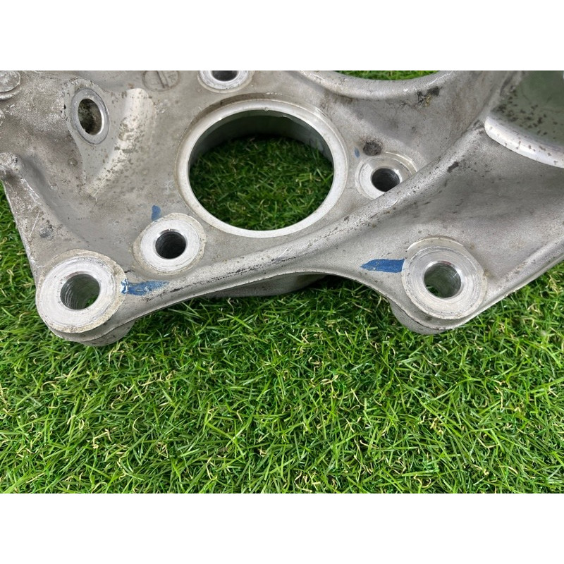 Цапфа подвески (подвеска) Cadillac Xt5 1 2016 3.6 22985326