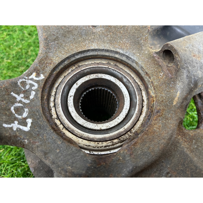 Цапфа подвески (подвеска) Mercedes-Benz C-class W203 2007 3.0 A2033300820