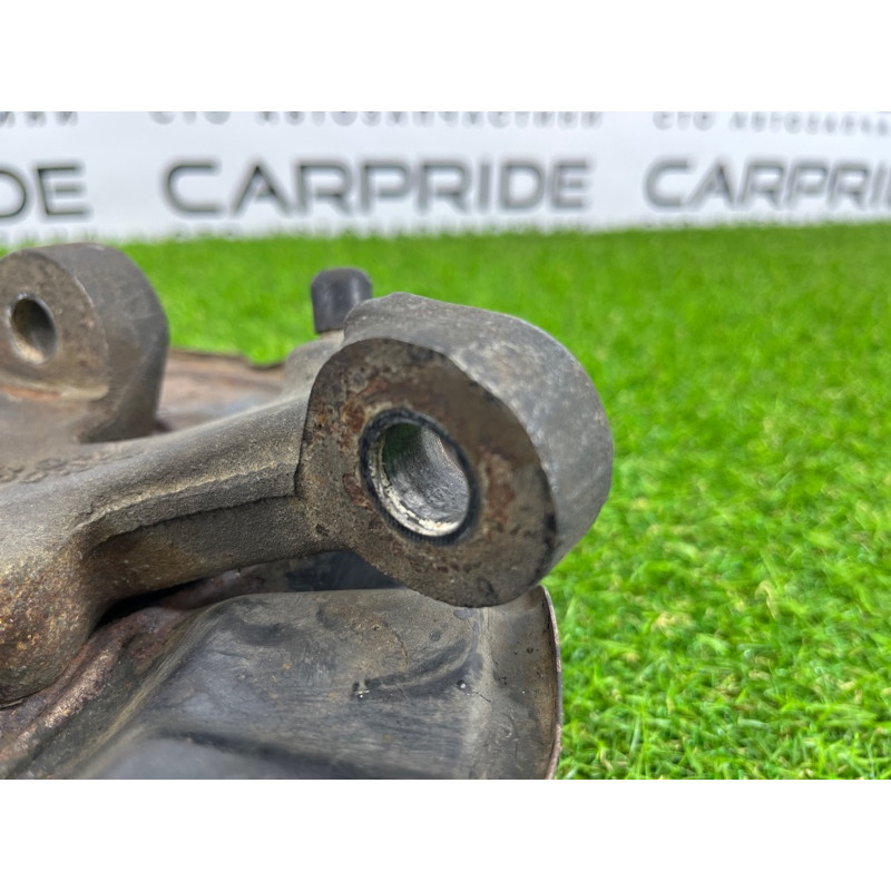 Цапфа подвески (подвеска) Mercedes-Benz C-class W203 2007 3.0 A2033300720