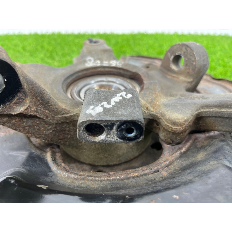 Цапфа подвески (подвеска) Mercedes-Benz C-class W203 2007 3.0 A2033300720