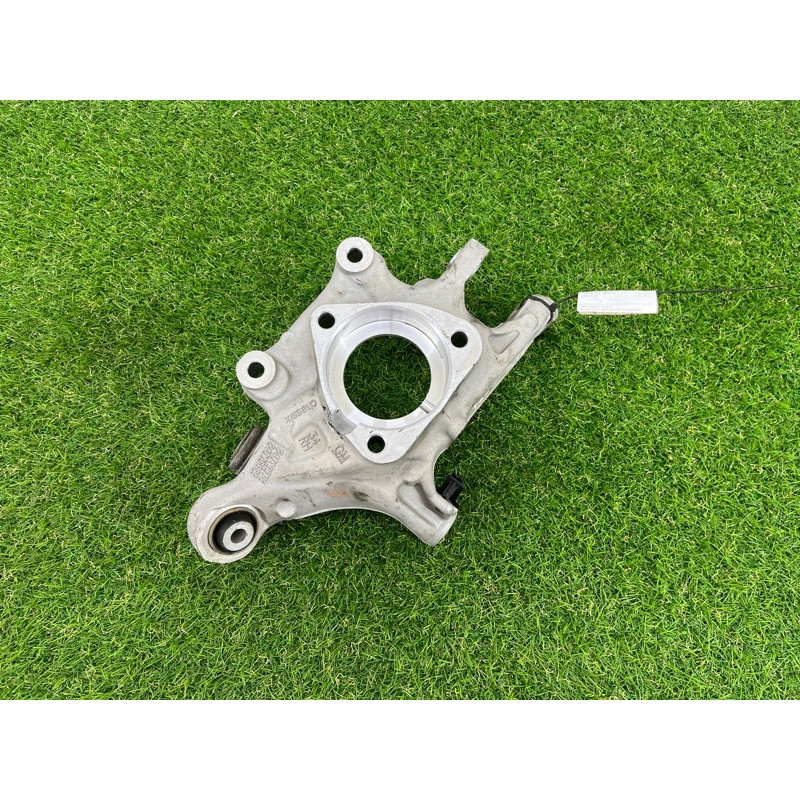 Цапфа подвески (подвеска) Cadillac Xt5 1 2016 3.6 84019578