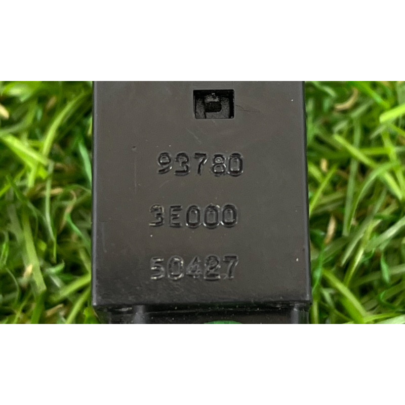 Кнопка заднего стеклоочистителя (электрика / кнопки) KIA Sorento BL 2005 2.5 CRDI 937803E000