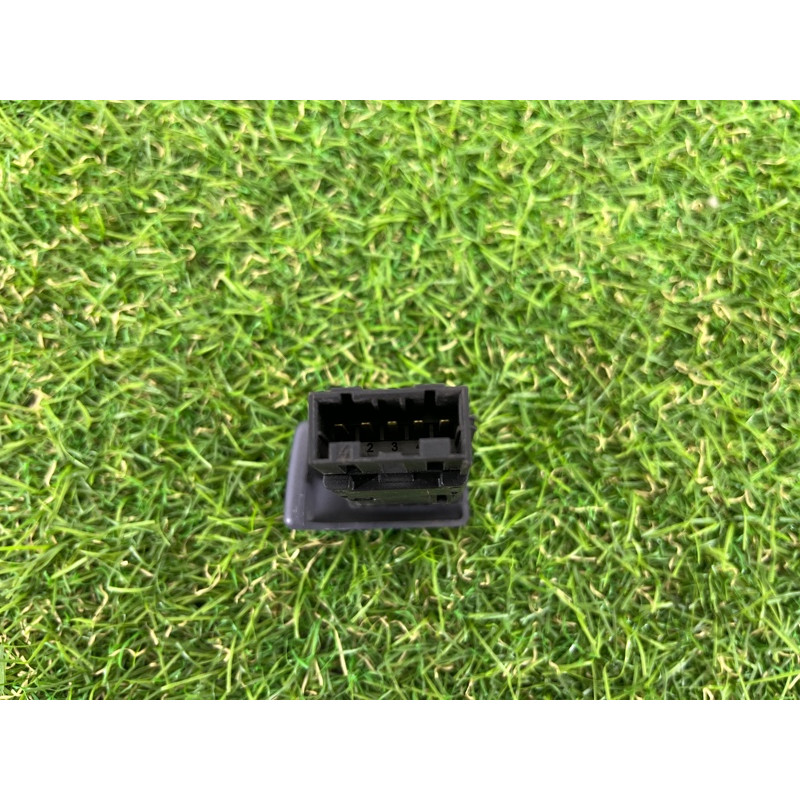 Кнопка заднего стеклоочистителя (электрика / кнопки) Land Rover Freelander L314 1.8B