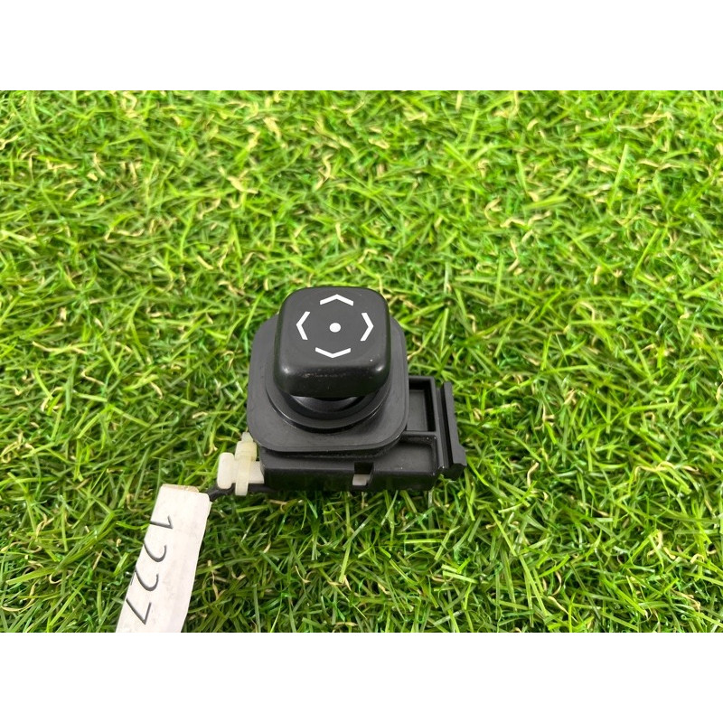 Кнопка регулировки зеркала (электрика / кнопки) Lexus RX XU30 2007 3.0 1MZ-FE 848720C010