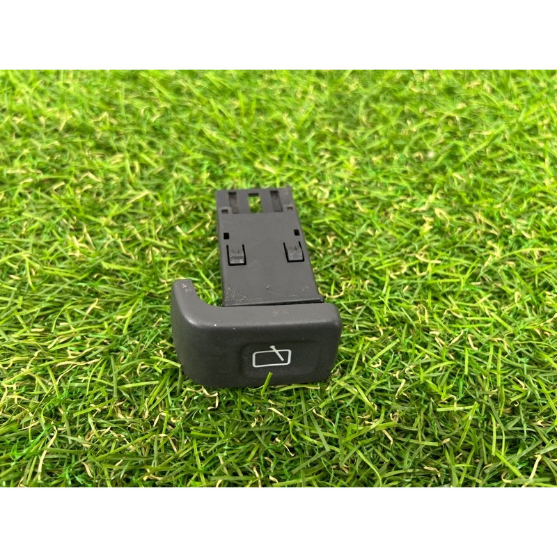 Кнопка заднего стеклоочистителя (электрика / кнопки) LAND ROVER FREELANDER L314 1999 1.8B yue100560lnf