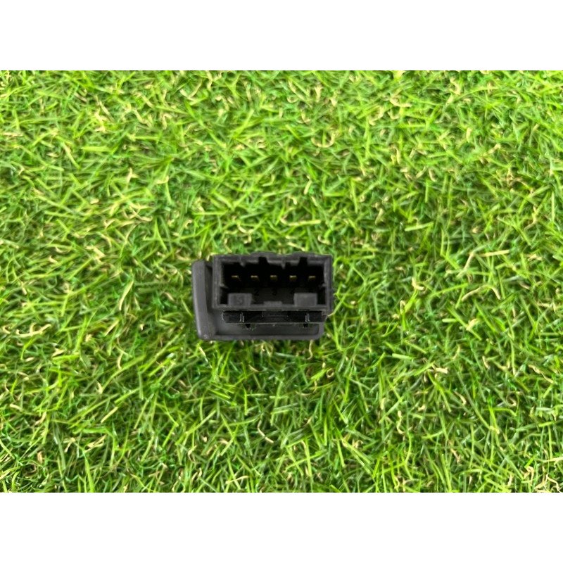 Кнопка заднего стеклоочистителя (электрика / кнопки) LAND ROVER FREELANDER L314 1999 1.8B yue100560lnf