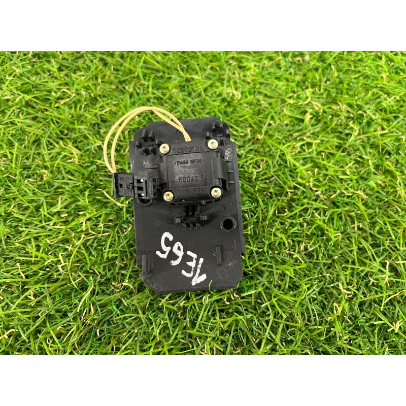 Кнопка регулировки рулевой колонки (электрика / кнопки) BMW 7-series E65 N62B44 61316911535