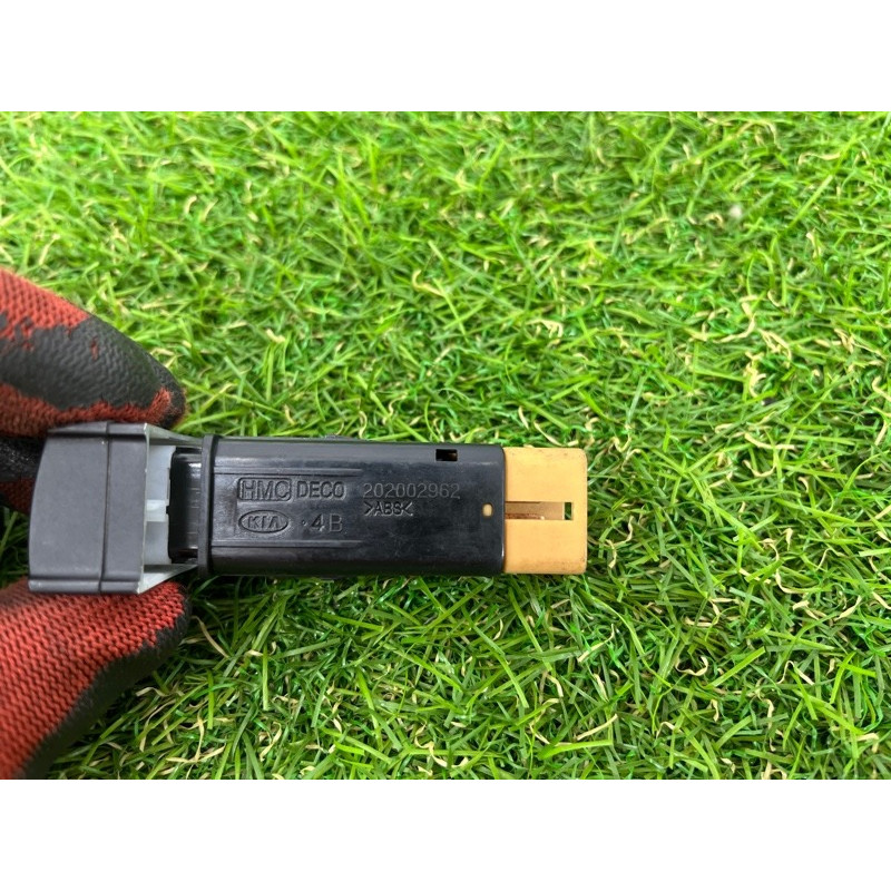 Кнопка подогрева заднего стекла (электрика / кнопки) Hyundai Santa Fe CM 2009 2.2 CRDI 202002962