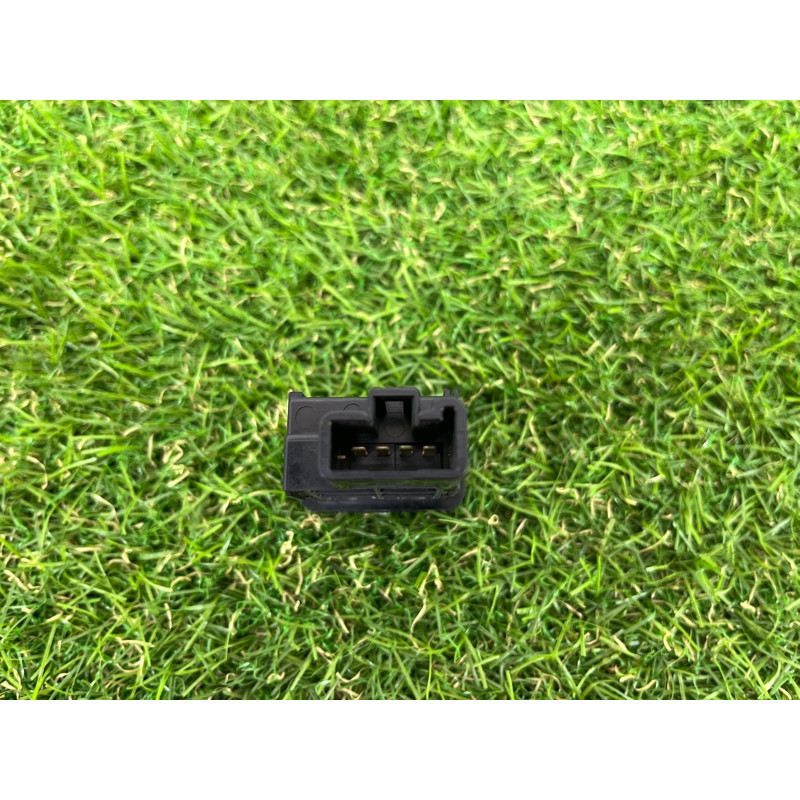 Кнопка открытия лючка топливного бака (электрика / кнопки) Lexus RX XU30 2007 3.0 1MZ-FE