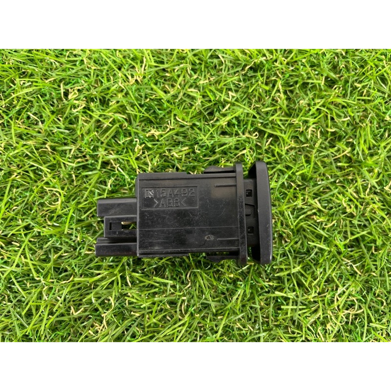 Кнопка открытия лючка топливного бака (электрика / кнопки) Lexus RX XU30 2007 3.0 1MZ-FE