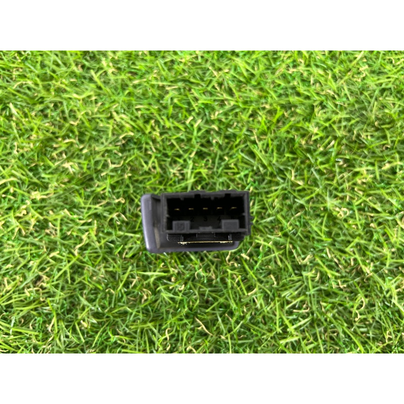 Кнопка заднего стеклоочистителя (электрика / кнопки) Land Rover Freelander L314 1.8B yue100560lnf