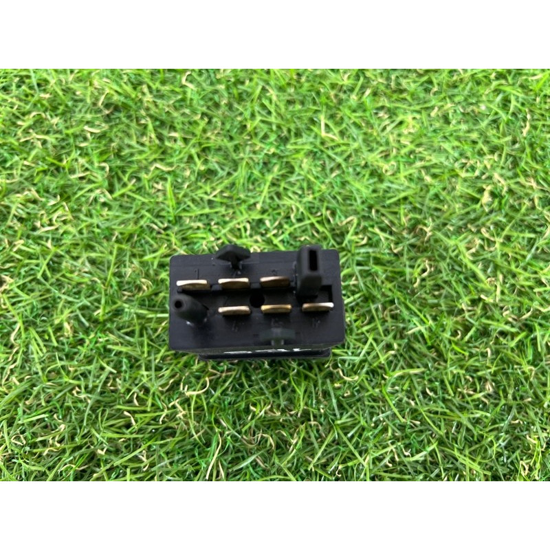 Кнопка подогрева заднего стекла (электрика / кнопки) Volkswagen Passat B5 2003 1.9 TDI 3B0959621C