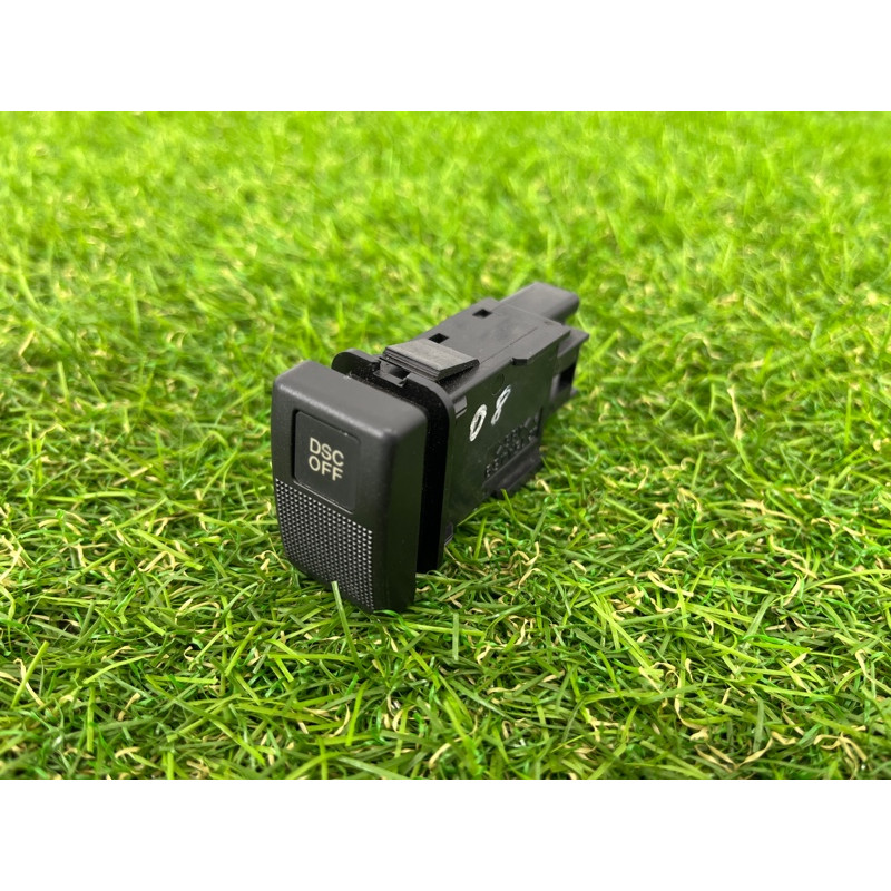 Кнопка антипробуксовочной системы (электрика / кнопки) Mazda 6 GG 2007 2.0 RF7J