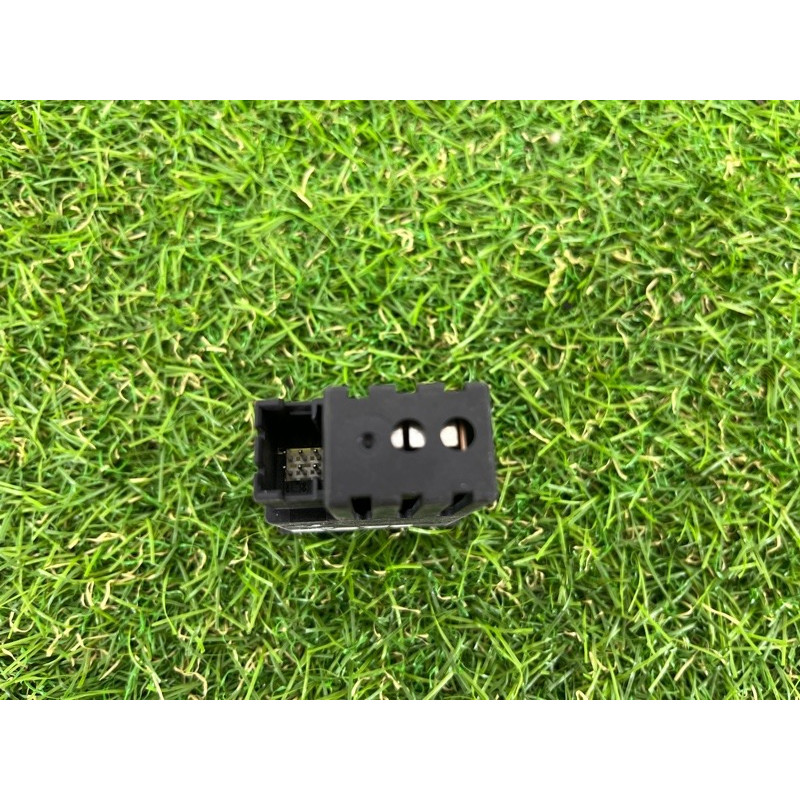 Кнопка подогрева сиденья (электрика / кнопки) BMW 5-series E39 61318352259