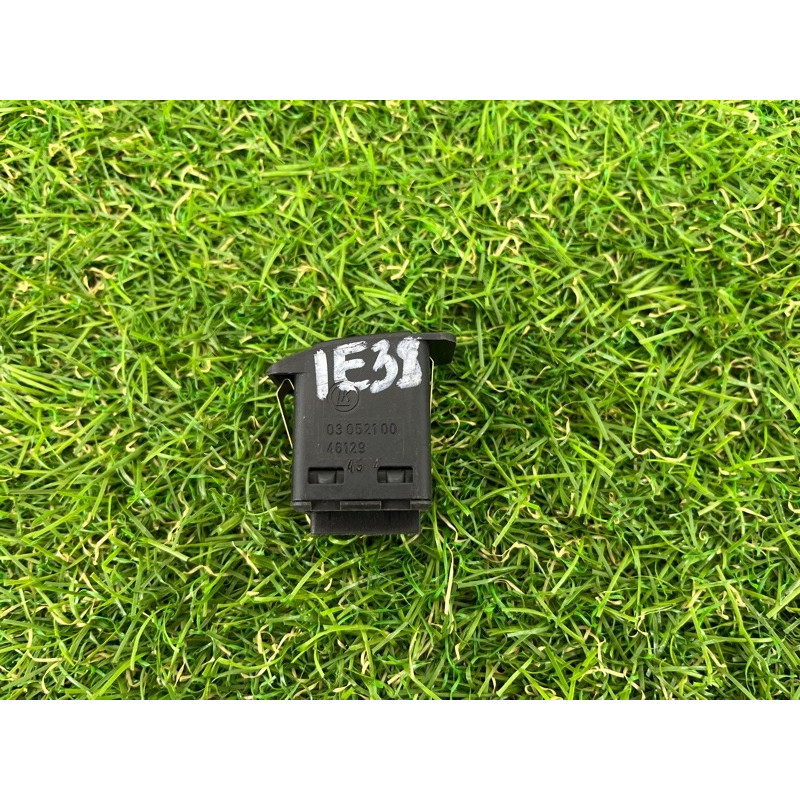 Кнопка круиз контроля (электрика / кнопки) BMW 7-series E38 61318352256