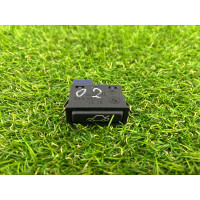 Кнопка відкривання кришки багажника