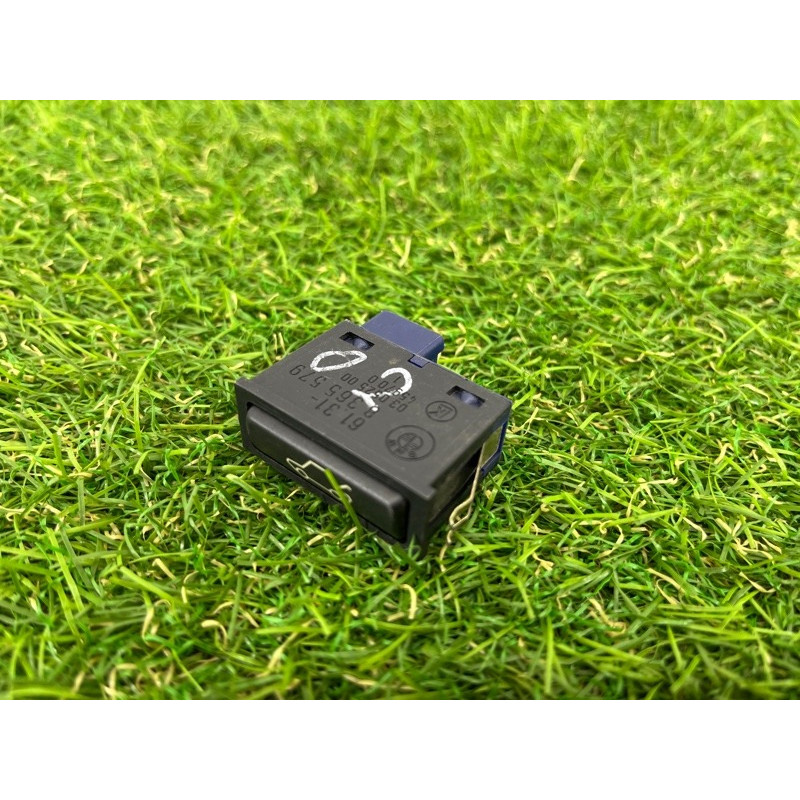 Кнопка открывания крышки багажника (электрика / кнопки) BMW 5-series E39 61.31-8365579