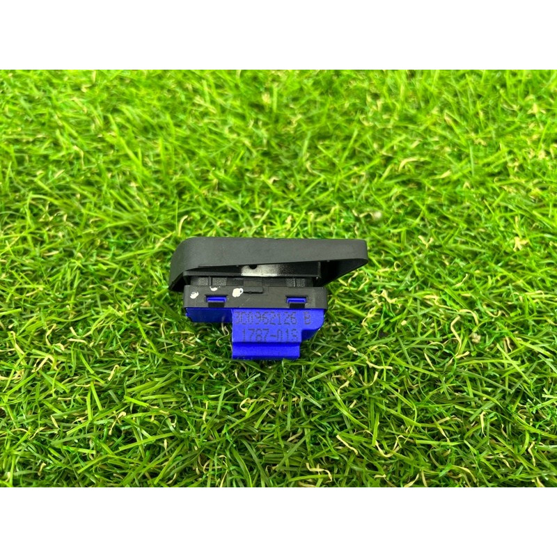 Кнопка блокировки центрального замка (электрика / кнопки) Volkswagen Passat B6 2008 2.0 BKP 3c0962126b