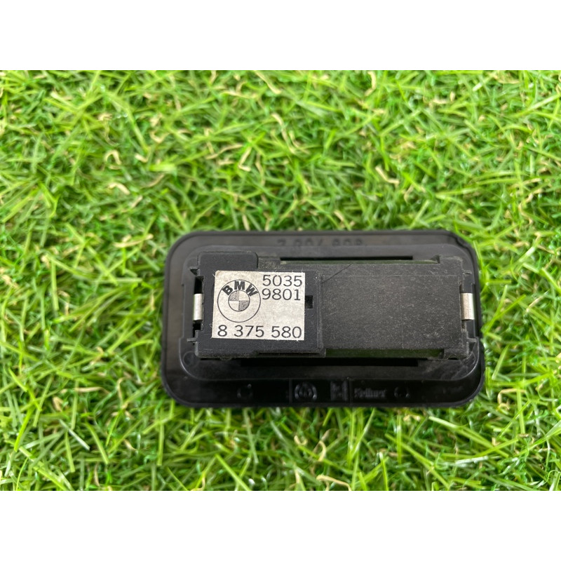 Кнопка открывания крышки багажника (электрика / кнопки) BMW 7-series E65 N62B44 61318375580